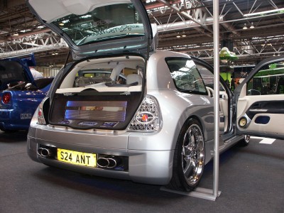 Renault Clio Sound System : click to zoom picture.